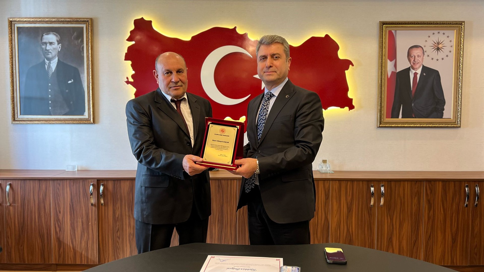 Genel Müdürlüğümüzde emekli olan personellere Teşekkür Plaketi verildi.