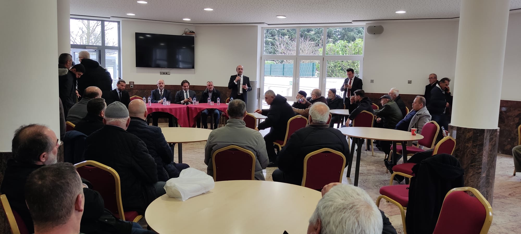 Köln Ataşeliğimiz 7 Şubat 2025 ve 13 Şubat 2025 tarihlerinde vatandaş bilgilendirme toplantıları gerçekleştirmiştir.