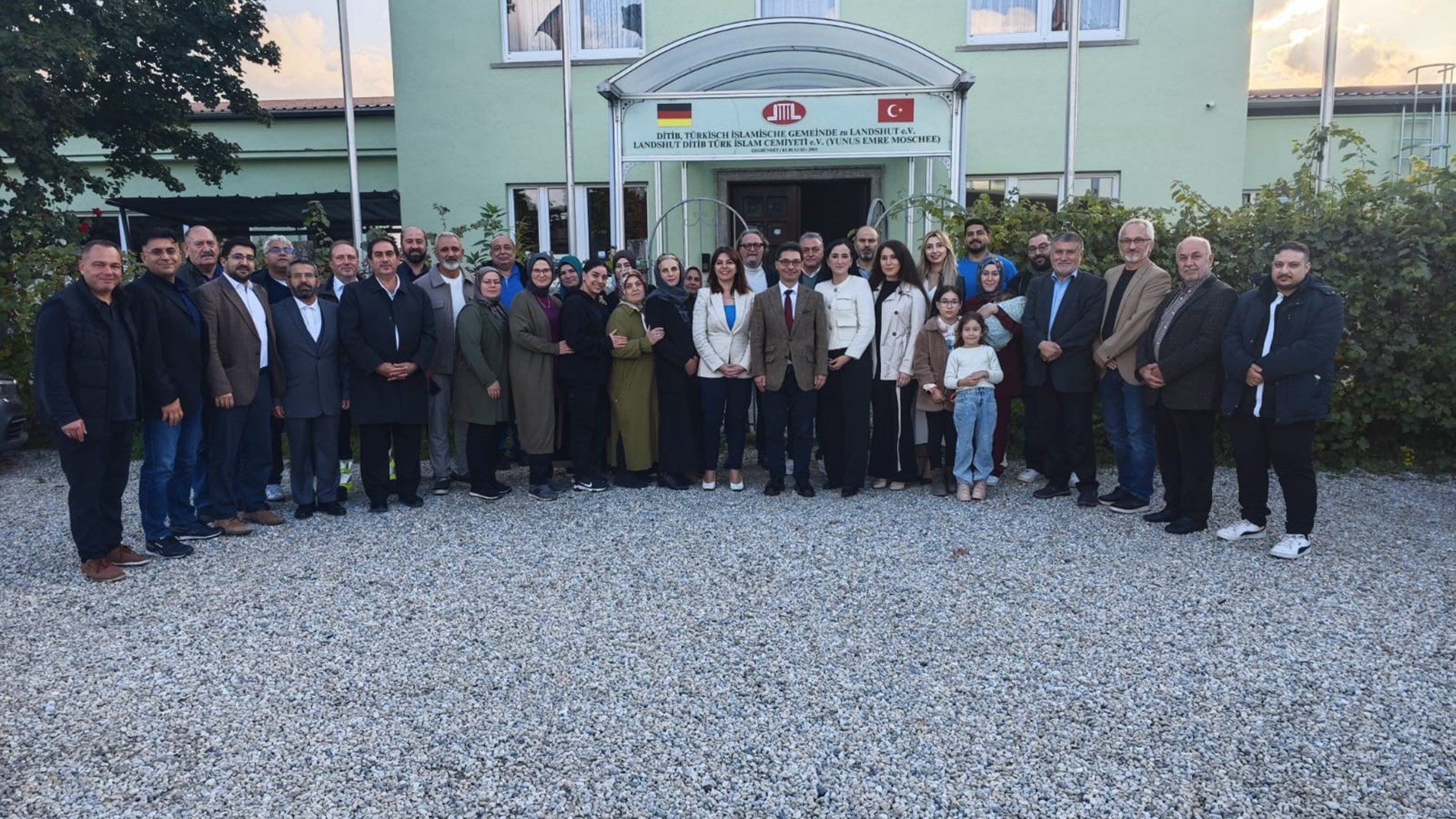 Landshut’ta Sivil Toplum Kuruluşlarıyla Bilgilendirme Toplantısı Gerçekleştirildi