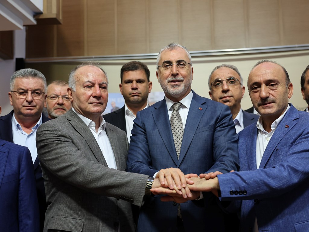 2025-2026 Dönemi Kamu Toplu İş Sözleşmeleri Çerçeve Protokolü İmzalandı