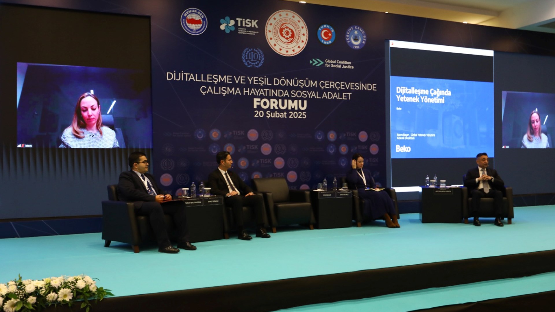 20 Şubat Dünya Sosyal Adalet Günü vesilesiyle, Bakanlığımızın öncülüğünde ve Küresel Sosyal Adalet Koalisyonu kapsamında düzenlenen “Dijitalleşme ve Yeşil Dönüşüm Çerçevesinde Sosyal Adalet Forumu” geniş katılımla gerçekleştirildi. Forum, Türkiye İşveren Sendikaları Konfederasyonu (TİSK), Türkiye İşçi Sendikaları Konfederasyonu (TÜRK-İŞ), Memur Sendikaları Konfederasyonu (MEMUR-SEN) ve Türkiye Kamu Çalışanları Sendikaları Konfederasyonu (KAMU-SEN) işbirliğiyle düzenlendi.