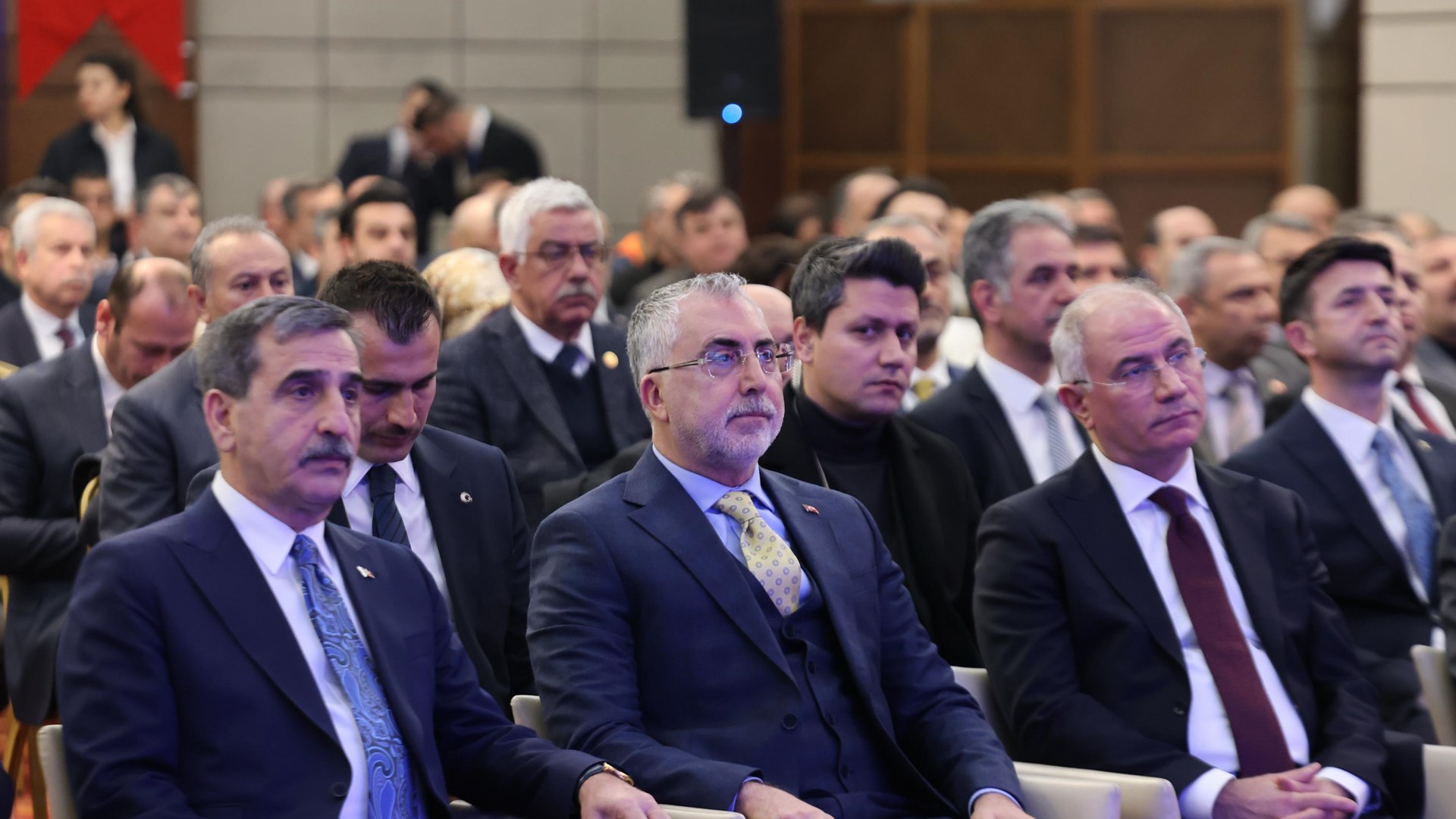 Bakan Işıkhan, Türkiye Kamu-Sen’in “Türk ve Türkiye Yüzyılı İçin Kamu Personel Rejimi Önerisi Tanıtım Toplantısı ve Paneli” ne Katıldı