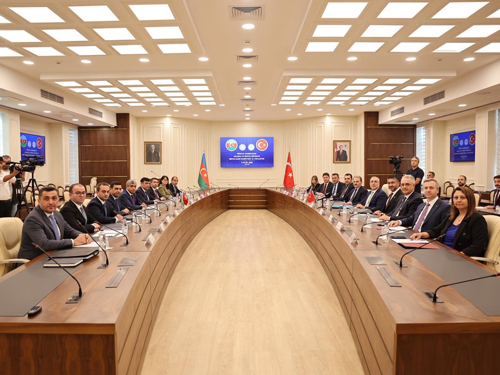 Türkiye-Azerbaycan Bakanlıklararası Ortak Daimi Komisyonu 12’nci Toplantısı Çalışma ve Sosyal Güvenlik Bakanlığı’nda Gerçekleşti