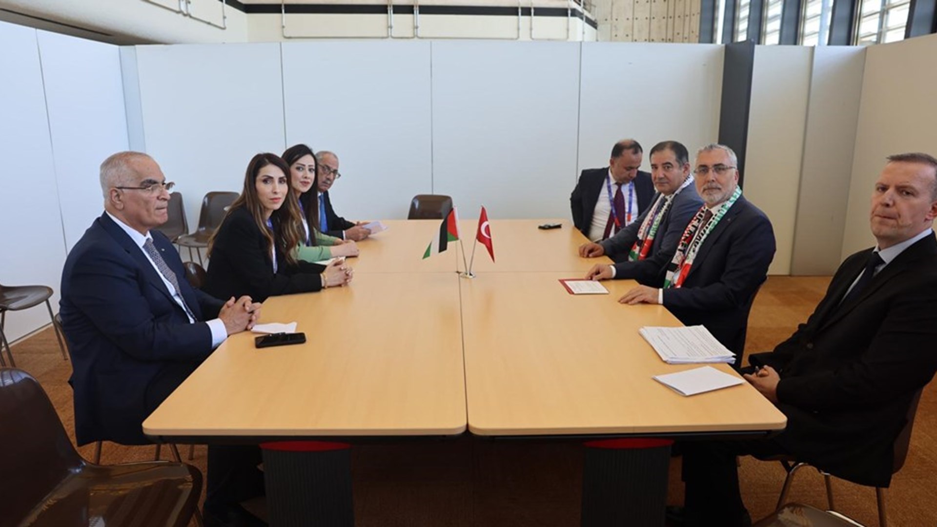 Çalışma ve Sosyal Güvenlik Bakanı Prof. Dr. Vedat Işıkhan, ILO'nun 112'nci Uluslararası Çalışma Konferansı'na katılmak üzere Cenevre’ye gitti.