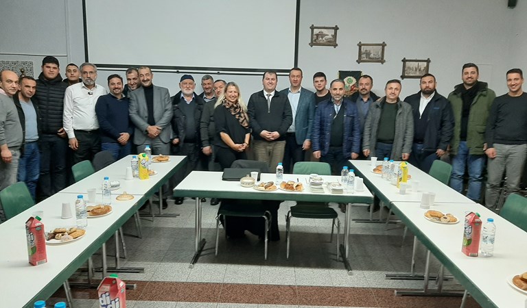 Igl Hacı Bayram Veli Camii Derneği'nde Vatandaş Bilgilendire Toplantısı Yapıldı