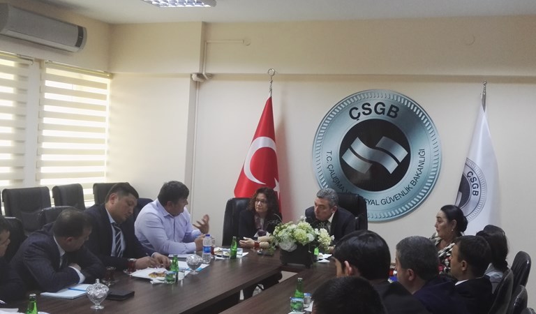 Özbekistan Cumhuriyeti İstihdam ve Çalışma İşleri Bakanlığı’nda Yönetici ve Müfettiş Olarak Görev Yapan Personel Başkanlığımızı Ziyaret Etmiştir.