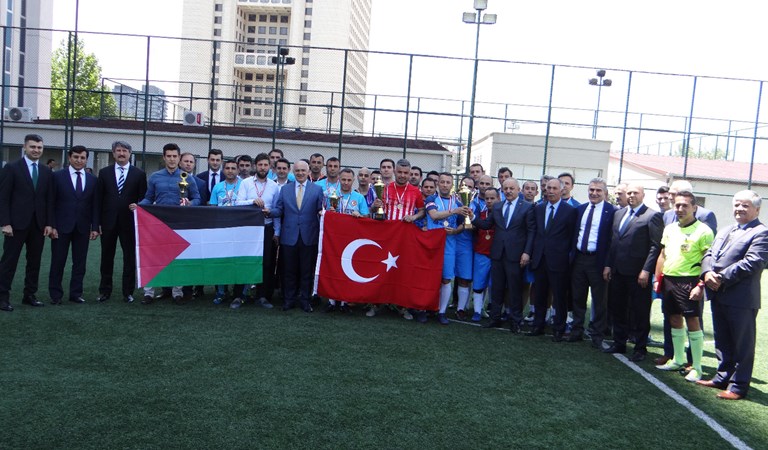 Çalışma ve Sosyal Güvenlik Bakanlığımız Birimleri Arasında Düzenlenen 2018 Yılı Bahar Halı Saha Futbol Turnuvasında İş Teftiş Kurulu Başkanlığımız Şampiyon Olmuştur