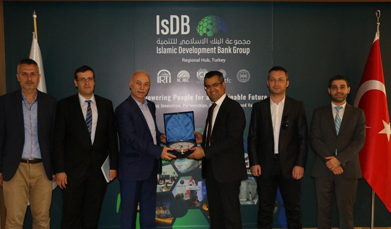İSGÜM’ den İslam Kalkınma Bankası Türkiye Direktörü SALAH JELASSİ’ ye Ziyaret 