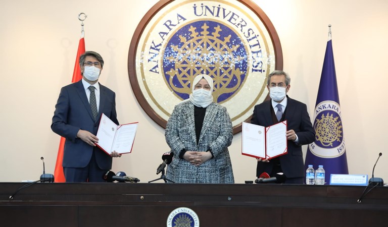 Bakanlığımız ile Ankara Üniversitesi Arasında “Türk İşaret Dili” Çalışmaları İş Birliği Protokolü İmzalandı