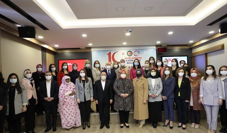 Bakan Selçuk, Hak-İş Tarafından Düzenlenen 10. Uluslararası Kadın Emeği Buluşması'na Katıldı