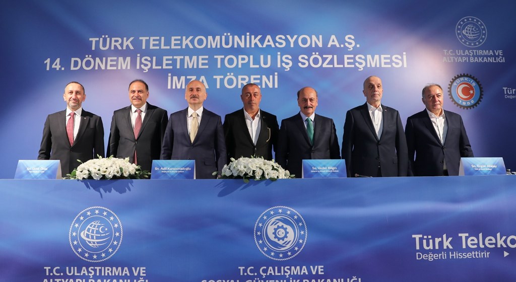 Bakan Bilgin, Türk Telekom ile Türkiye Haber-İş Sendikası Arasındaki Toplu İş Sözleşmesi Törenine Katıldı