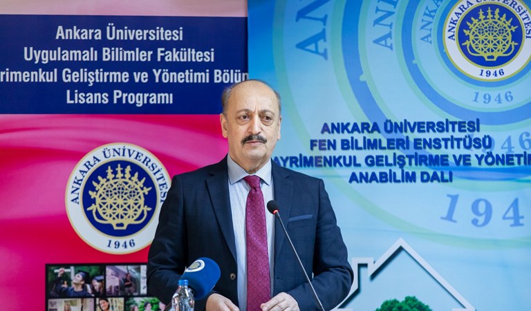 Bakan Bilgin “Türkiye'deki Ekonomik Gelişme Süreçleri ve Sosyal Politikalar” Seminerinde Konuştu