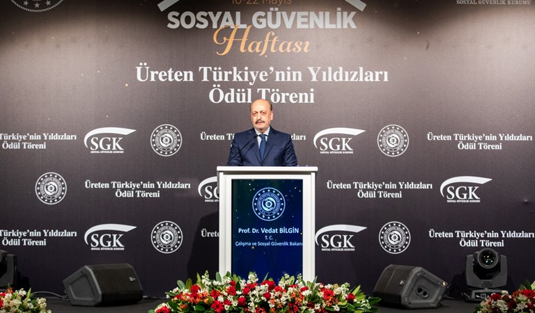 Bakan Bilgin, “Üreten Türkiye’nin Yıldızları Ödül Töreni”ne Katıldı