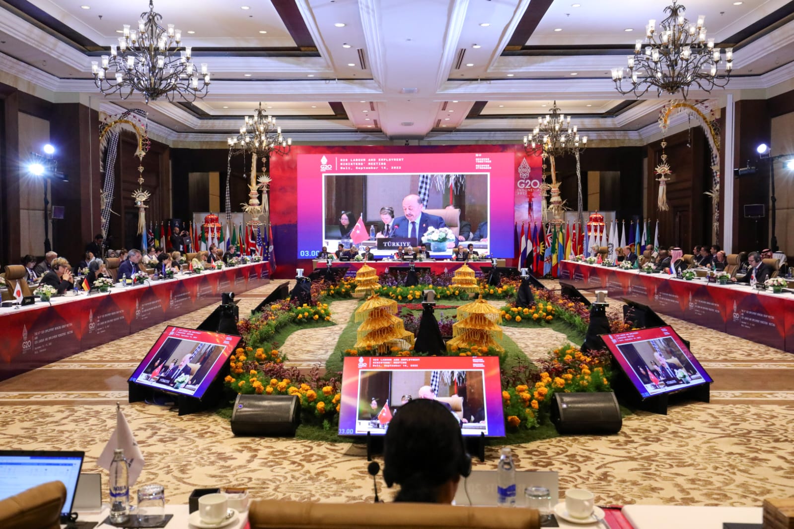 Bakan Bilgin, Endonezya’da Düzenlenen “G20 İstihdam ve Çalışma Bakanları Toplantısı” na Katıldı