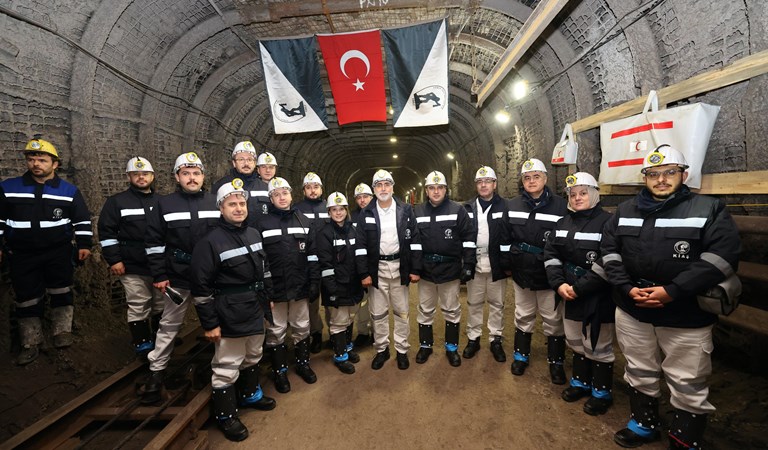 4 Aralık Dünya Madenciler Günü Vesilesi ile Çayırhan Yeraltı Maden Ocağı Ziyaret Edildi
