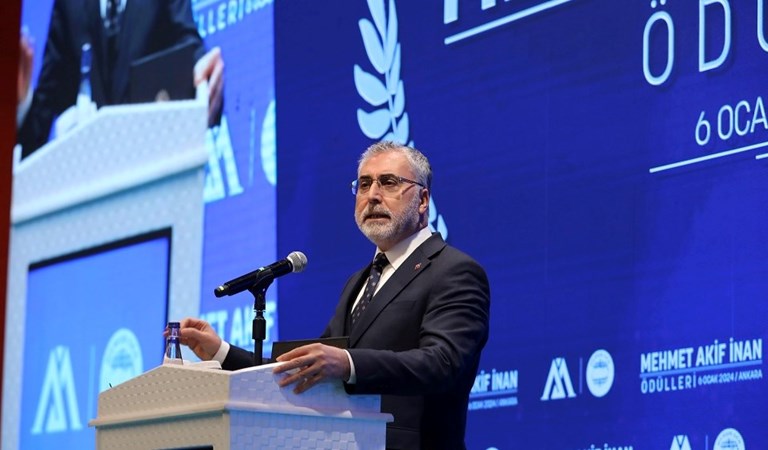 Bakan Işıkhan, “Mehmet Akif İnan Ödülleri” Programı’na Katıldı